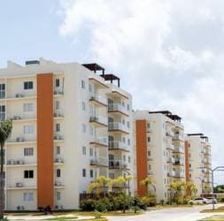 Vendo exclusivo apartamento en Residencial Crisfer.