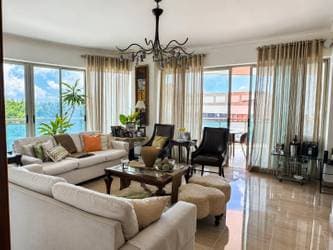 Exclusivo Apartamento de 3 Habitaciones en la Esperilla