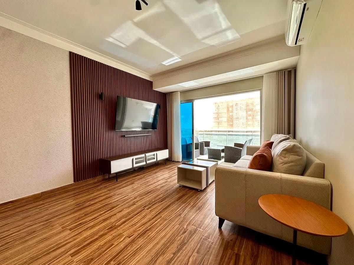 Lujoso Apartamento Amueblado de 2 Habitaciones en Bella Vista